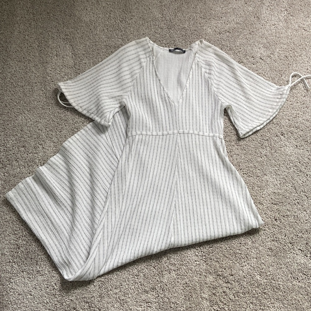Zara • White Striped Short Sleeve Summer Midi Dress